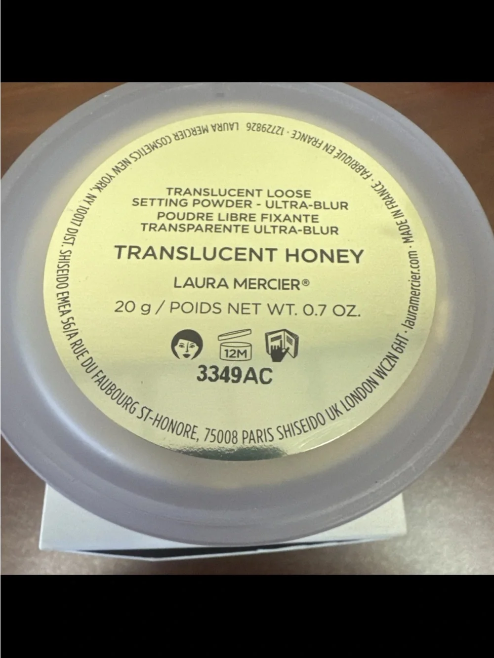 laura mercier Translucent Loose Setting Powder - Ultra-Blur (Ivory Box)